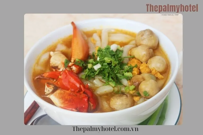 Bánh canh ghẹ chả